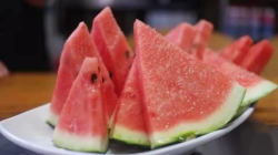 員工飯?zhí)酶嬖V你夏天養(yǎng)生要注意哪些？